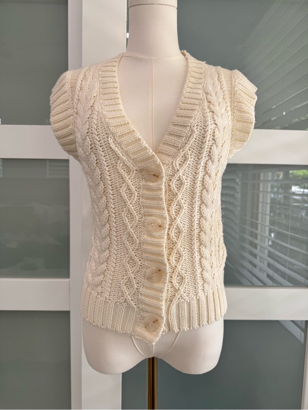 NWT🔖 Z Supply Set Adrift Sweater Vest Cream Size M Cable Knit